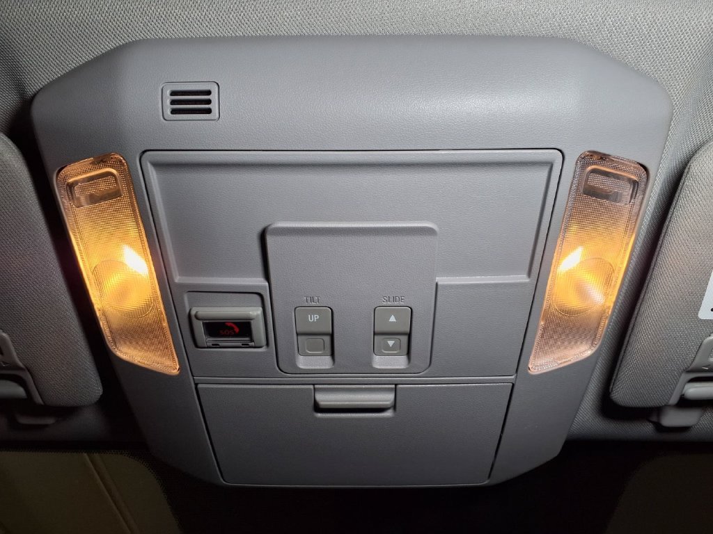 2021 Toyota Tundra Limited - Photo 14
