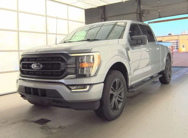 Used 2022 Silver Ford XLT image 3