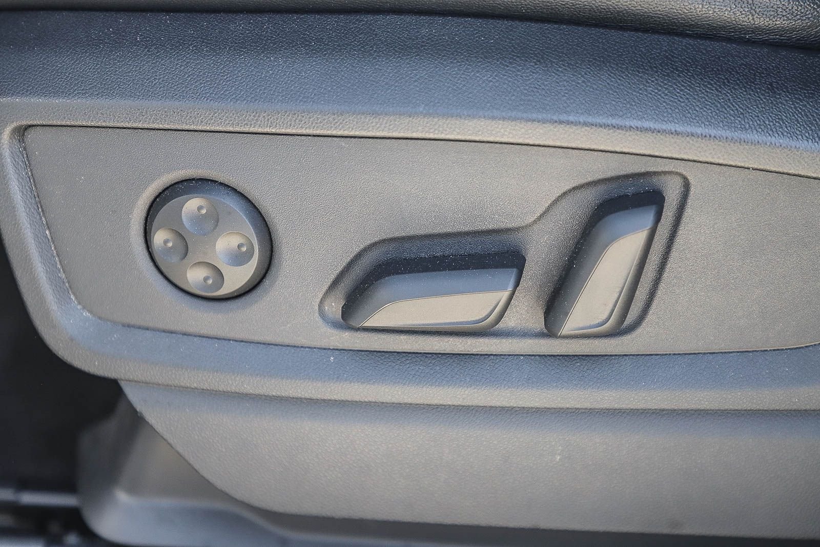Used 2022 Silver Audi  image 21