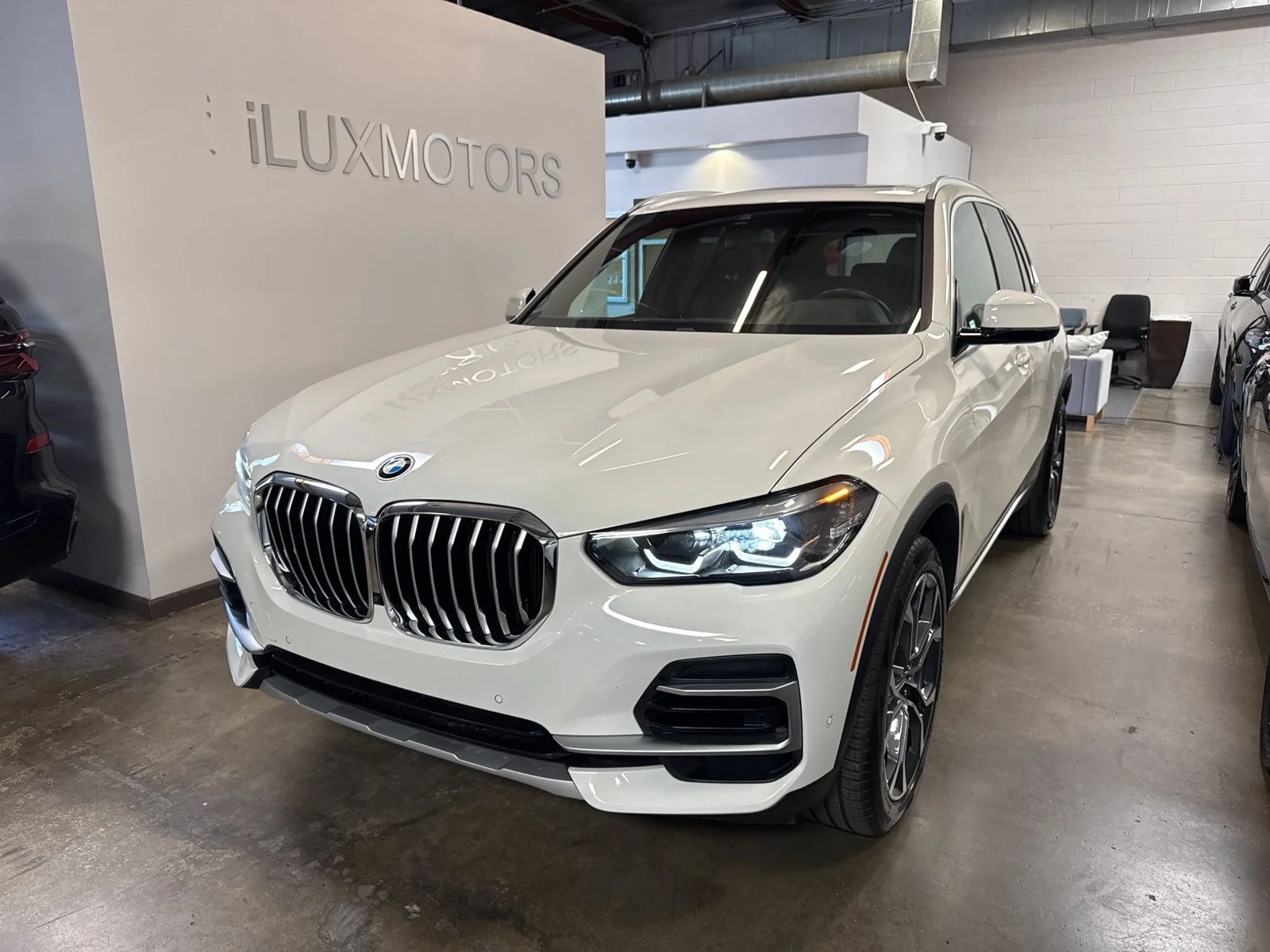 2023 BMW X5 sDrive40i's photo