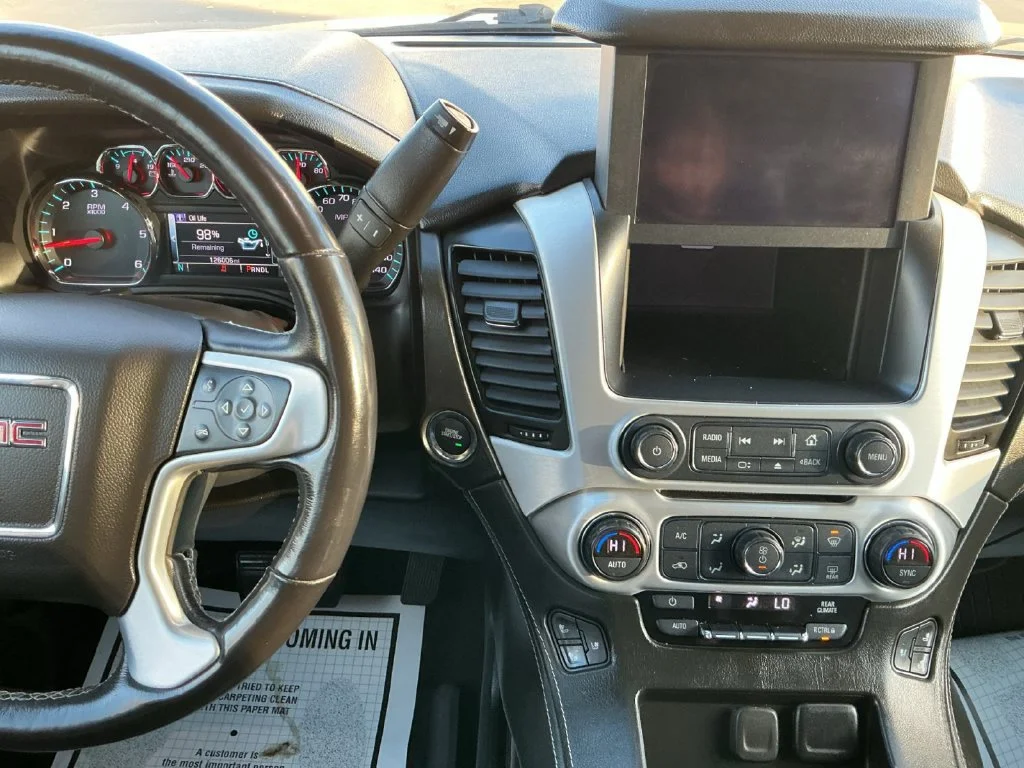 Used 2018 QUICKSILVER METALLIC GMC SLT image 18