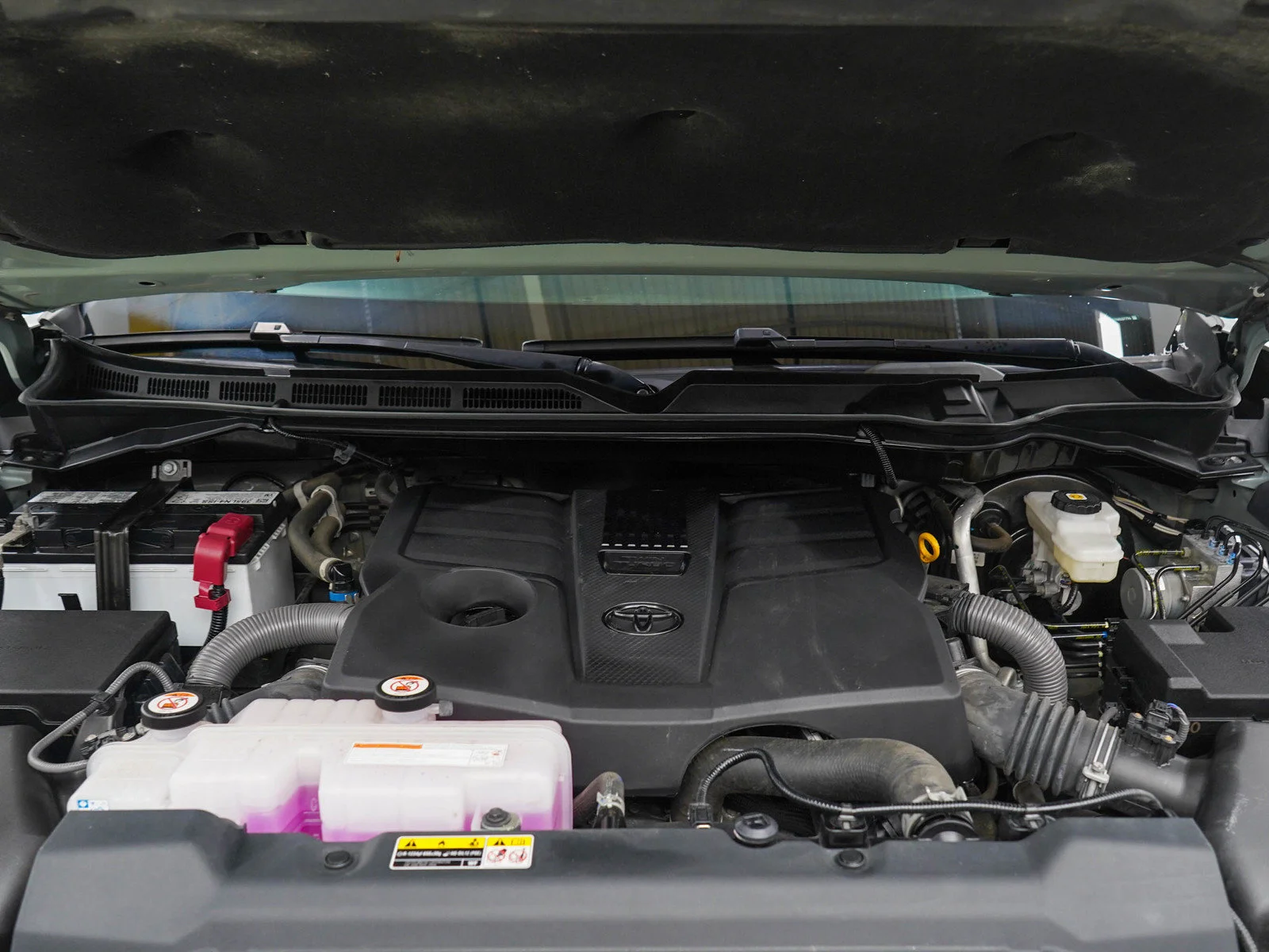 Used 2022  Toyota Limited image 29