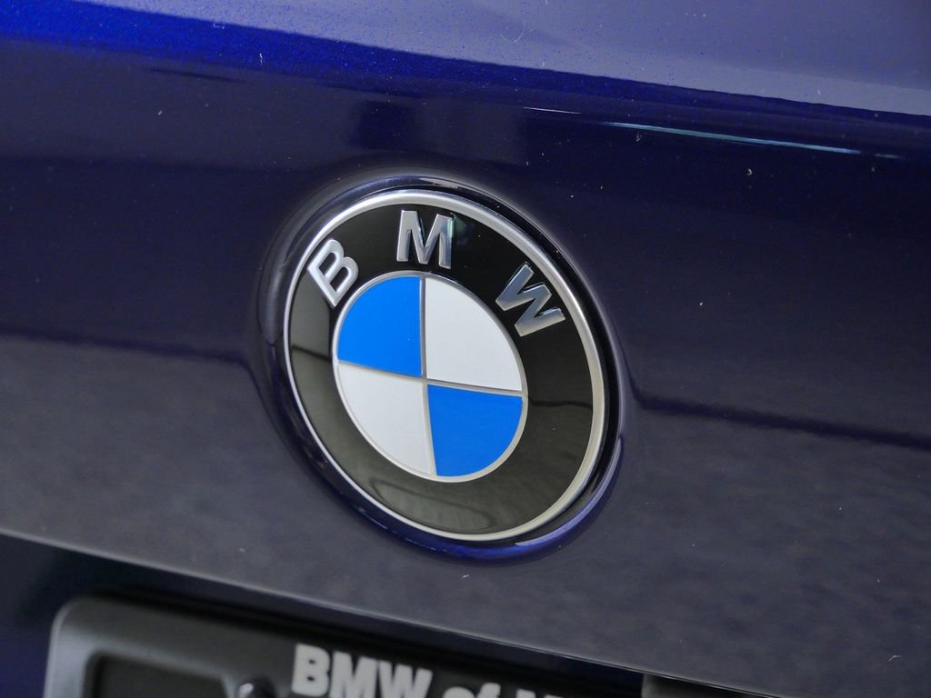 New 2026 Tanzanite Blue II Metallic BMW xDrive40i image 11