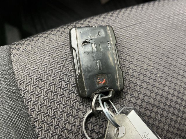 Used 2019 Onyx Black GMC SLE image 25