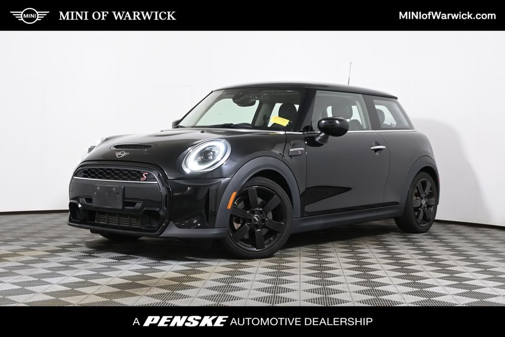 Used 2023 Black MINI  image 1