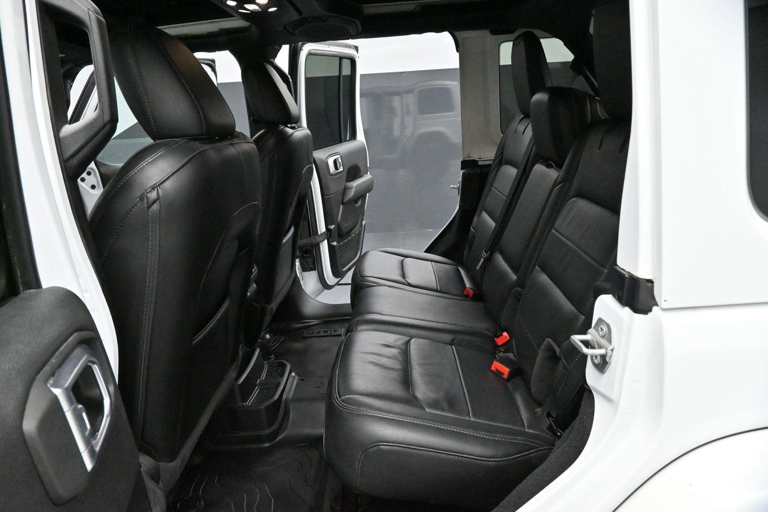 Used 2022 Bright White Clearcoat Jeep Unlimited Sahara Altitude image 27