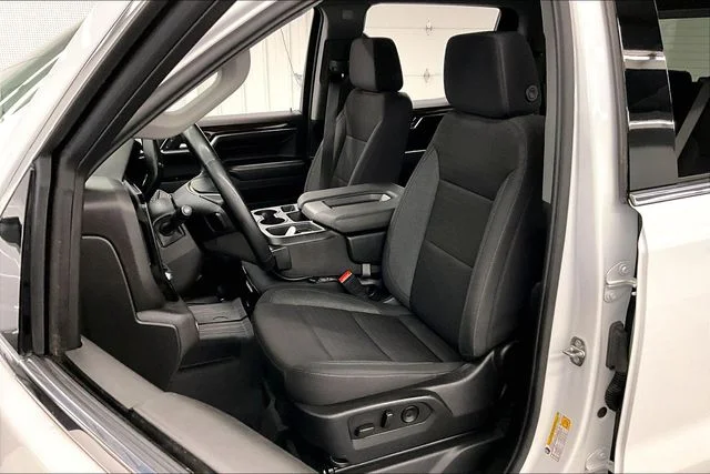 Used 2024 Summit White GMC SLE image 23
