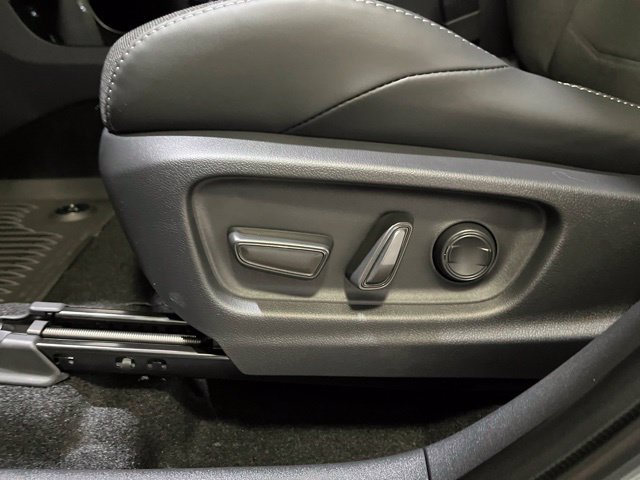 2026 Toyota C-HR SE - Photo 14