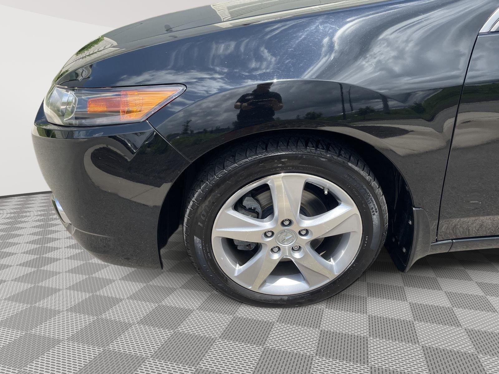 Used 2014 Crystal Black Pearl Acura Base image 28