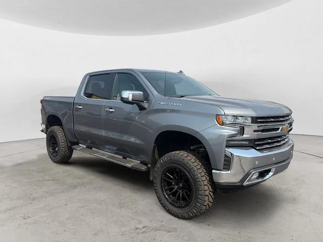 Used 2021 Gray Chevrolet LTZ image 3