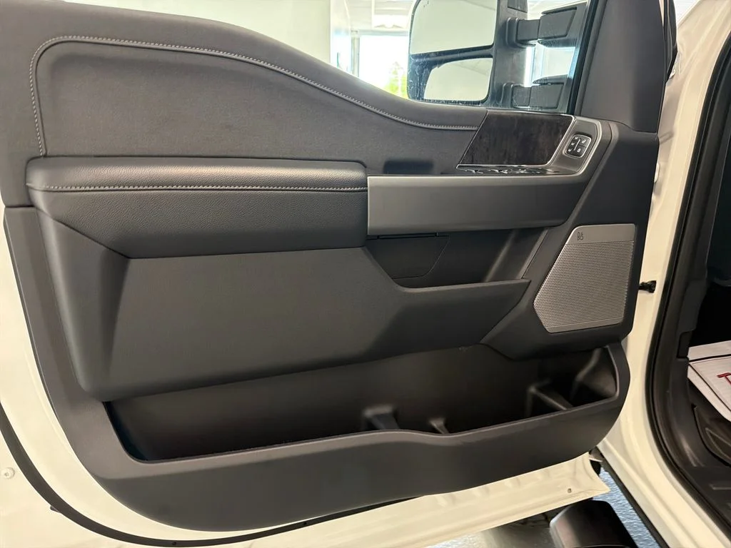 New 2026 White Ford Lariat image 13