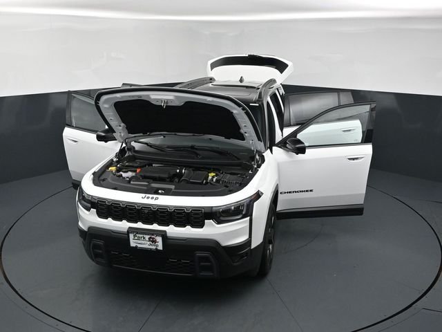 New 2026 Bright White Clear-Coat Exterior Paint Jeep Overland image 25