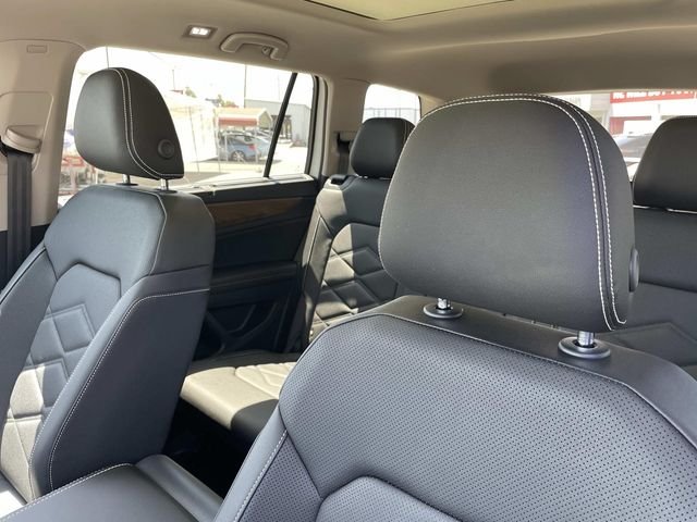New 2026 White/off-white Volkswagen 2.0T SE w/Technology image 21
