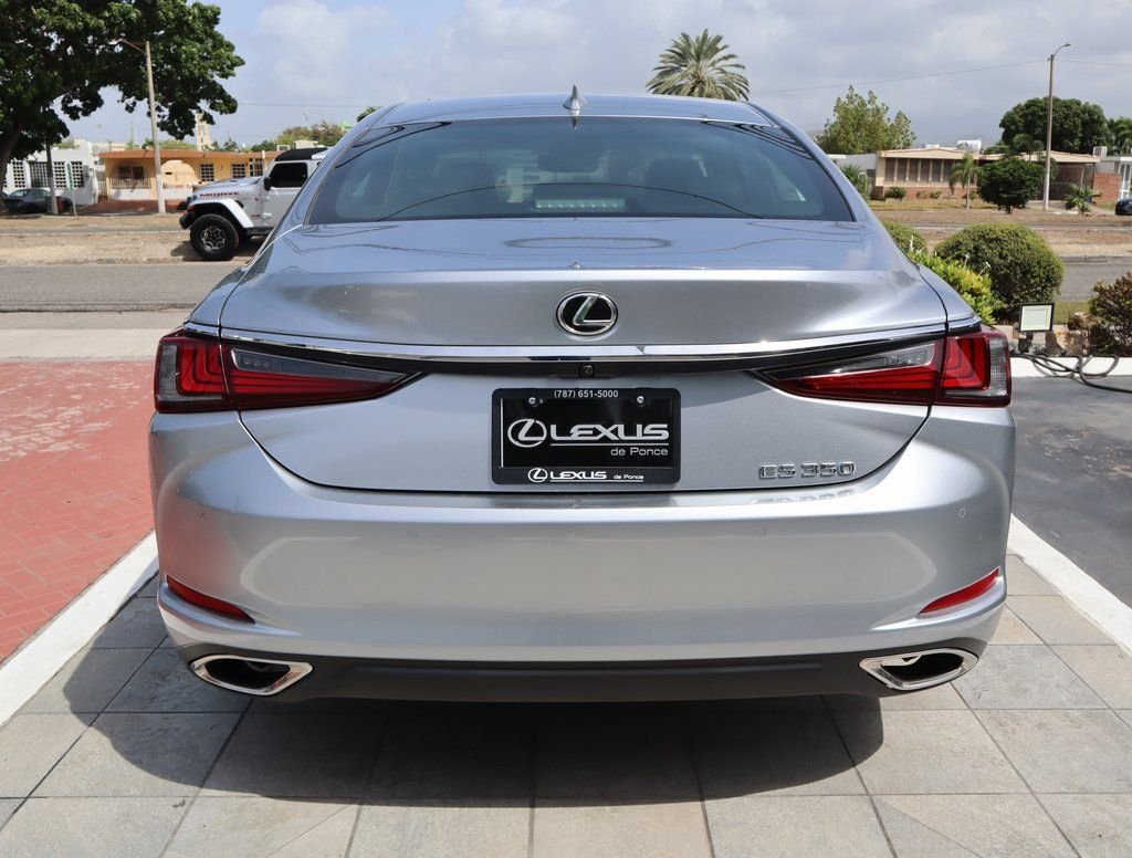 2025 Lexus ES 350 - Photo 6