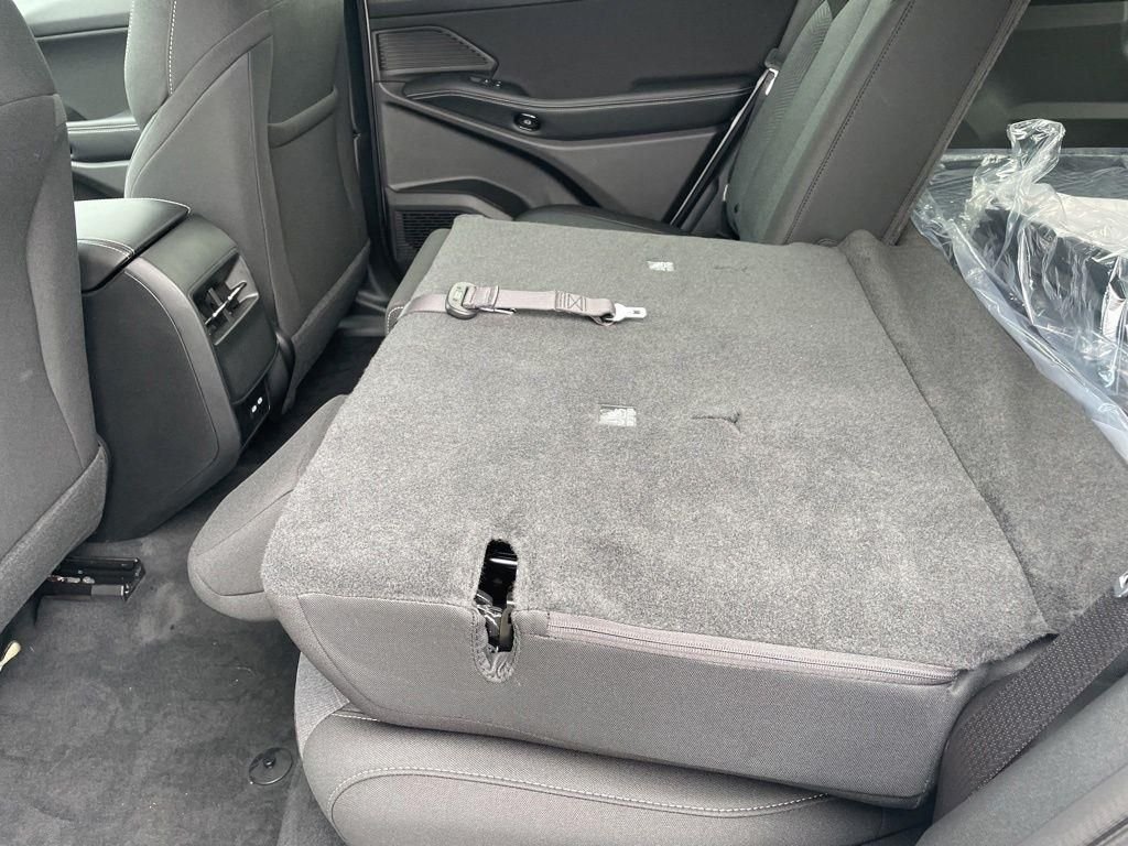 New 2026 Bright White Clear-Coat Exterior Paint Jeep Laredo image 32