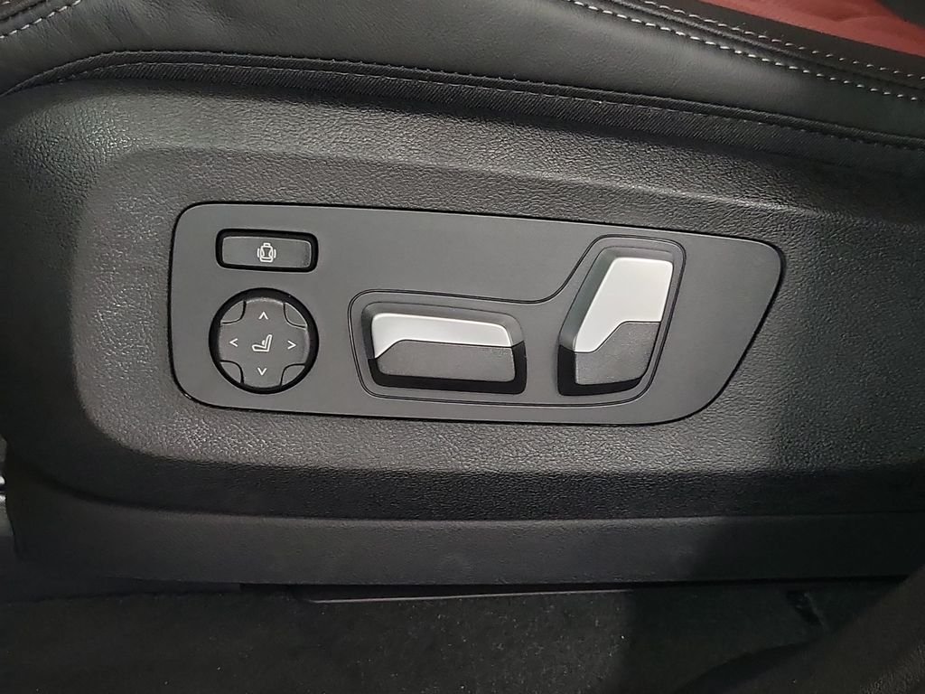 New 2027 Black Sapphire Metallic BMW xDrive40i image 15