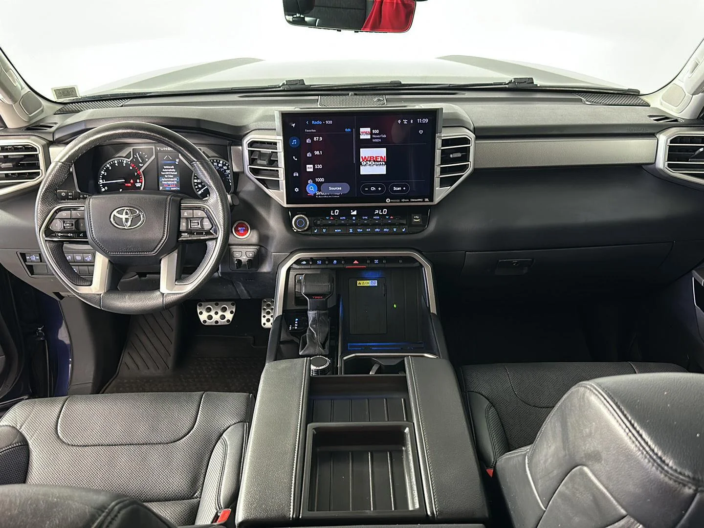 Used 2022 Blueprint Toyota Limited image 33