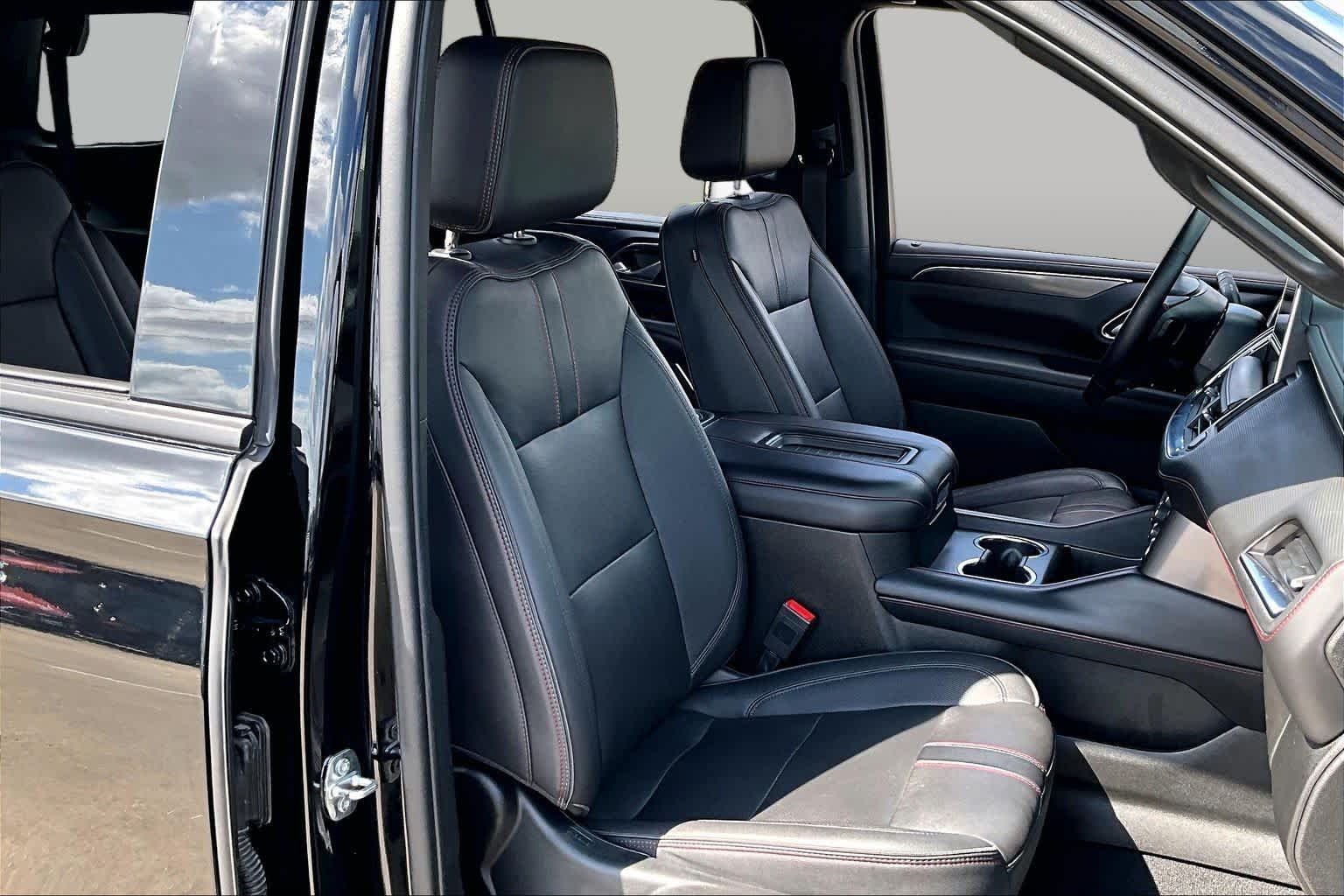 Used 2022 Black Chevrolet RST image 9