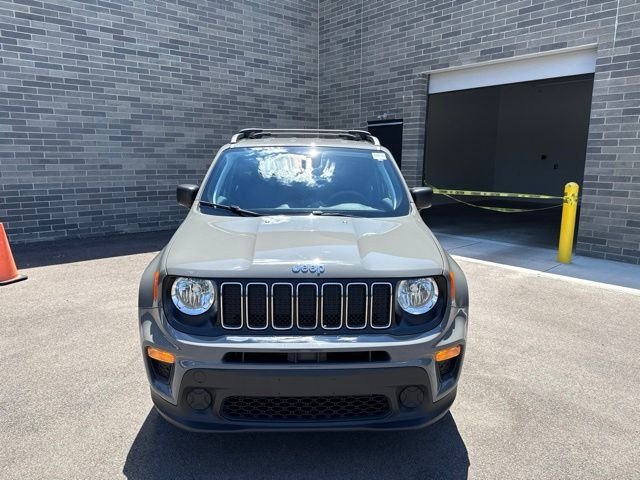 Used 2021 Jeep Renegade Sport with VIN ZACNJDAB5MPM27102 for sale in Middleburg Heights, OH