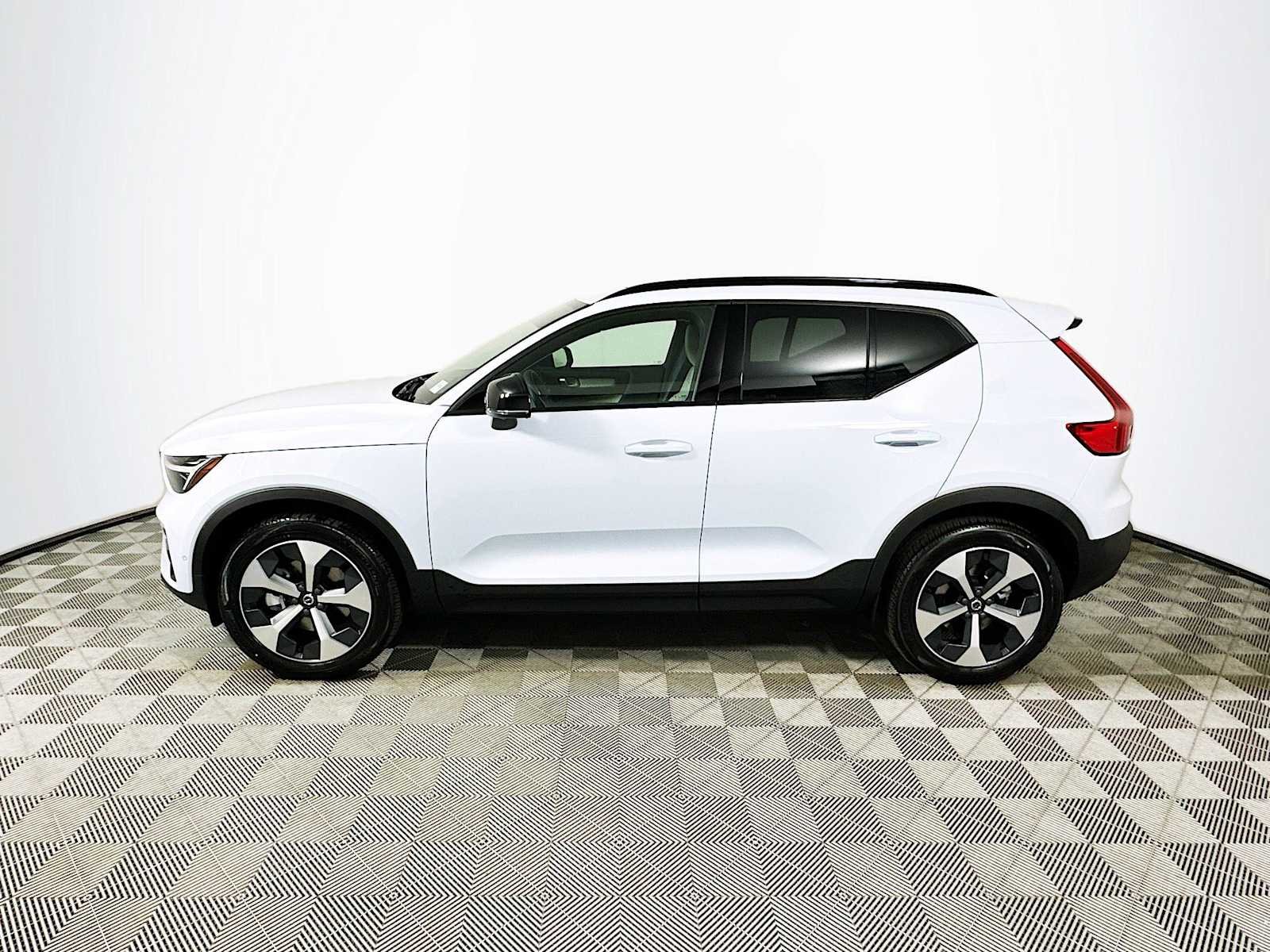 New 2026 Cloud Blue Volvo Plus image 4