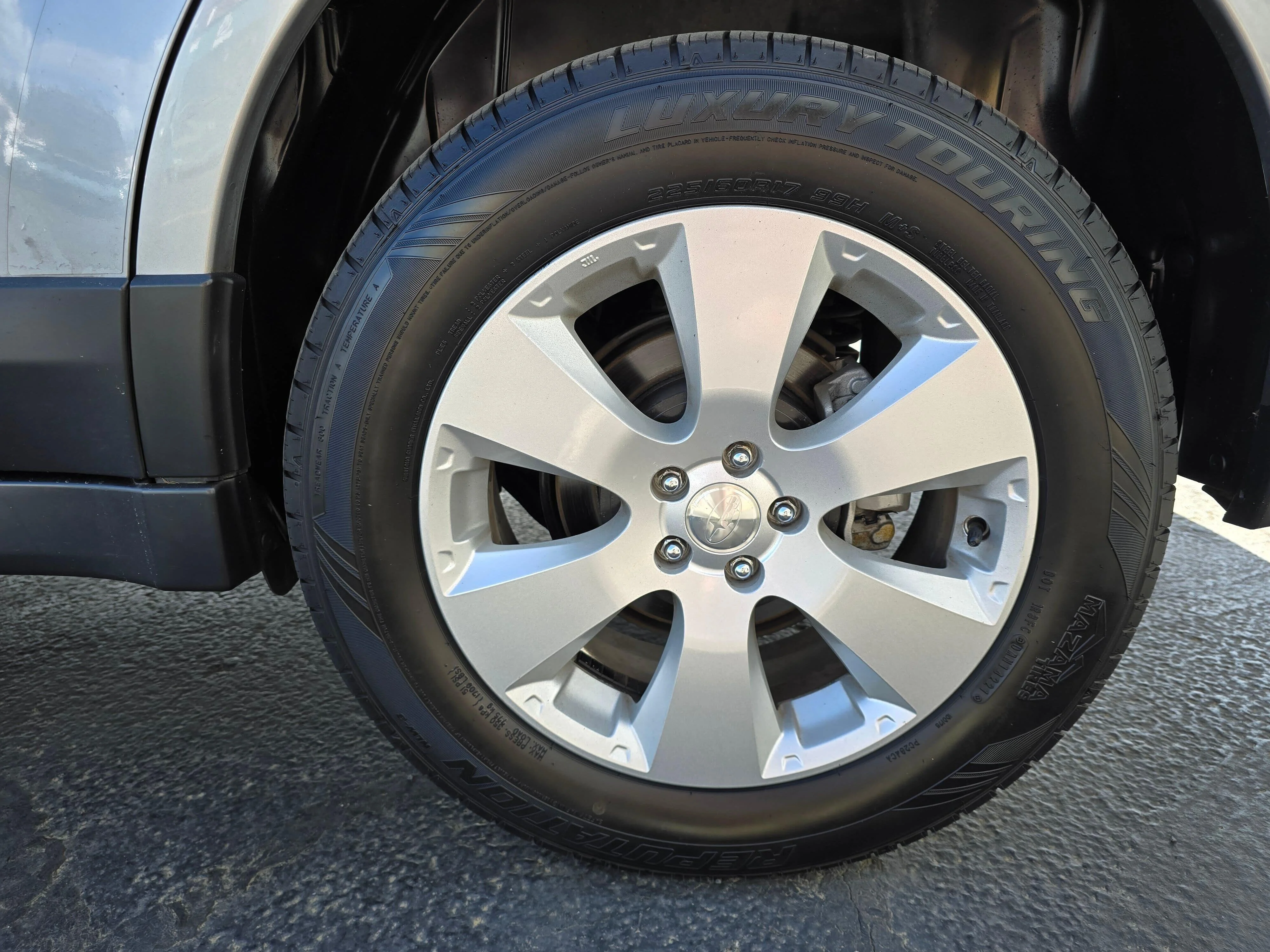 Used 2010 Steel Silver Metallic Subaru 2.5i Premium image 6