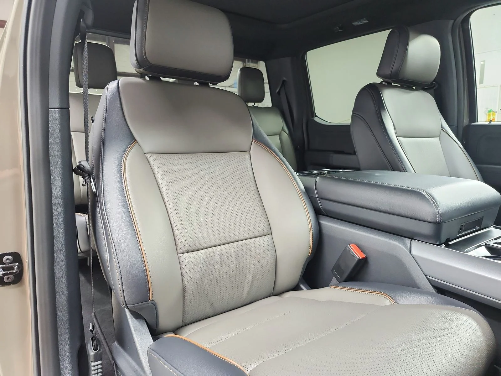 New 2026 Gray Ford Lariat image 44