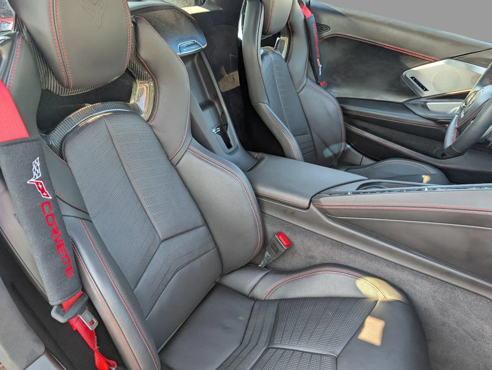 Used 2020 BLACK Chevrolet 3LT image 45