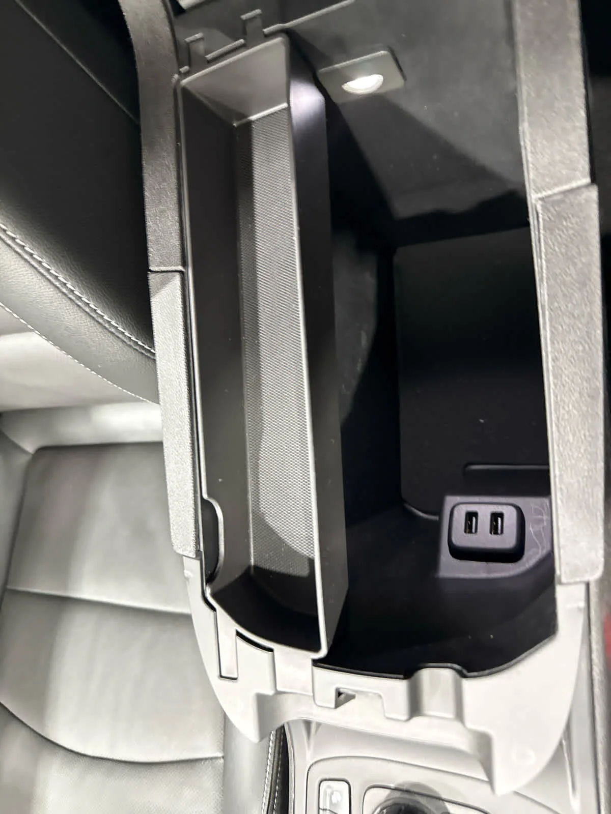 Used 2024 Sterling Metallic GMC SLT image 20