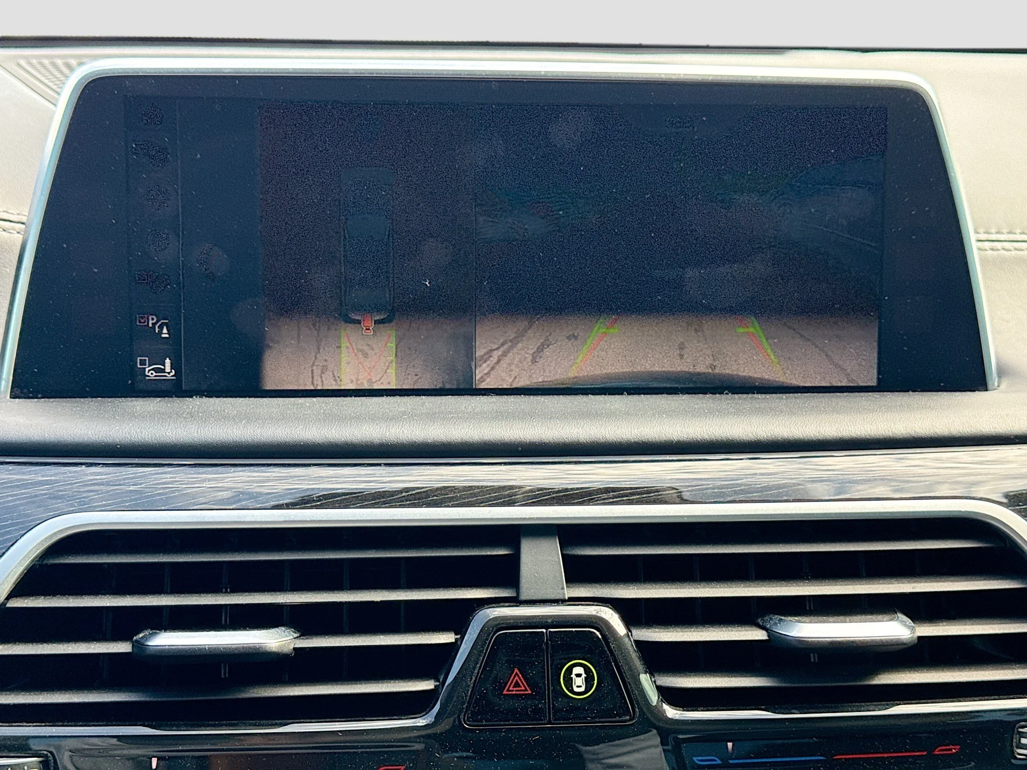 Used 2019 Black Sapphire Metallic BMW 740i image 34