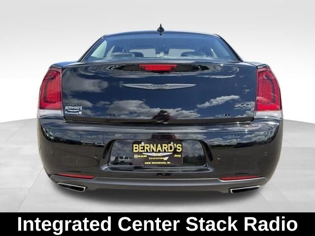 Used 2023 Black Chrysler Touring image 8