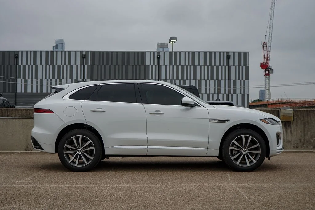 2026 Jaguar F-Pace R-Dynamic S - Photo 7
