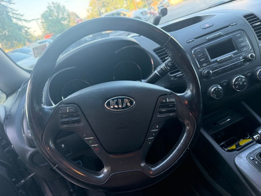 Used 2015 Graphite Steel Kia EX image 11