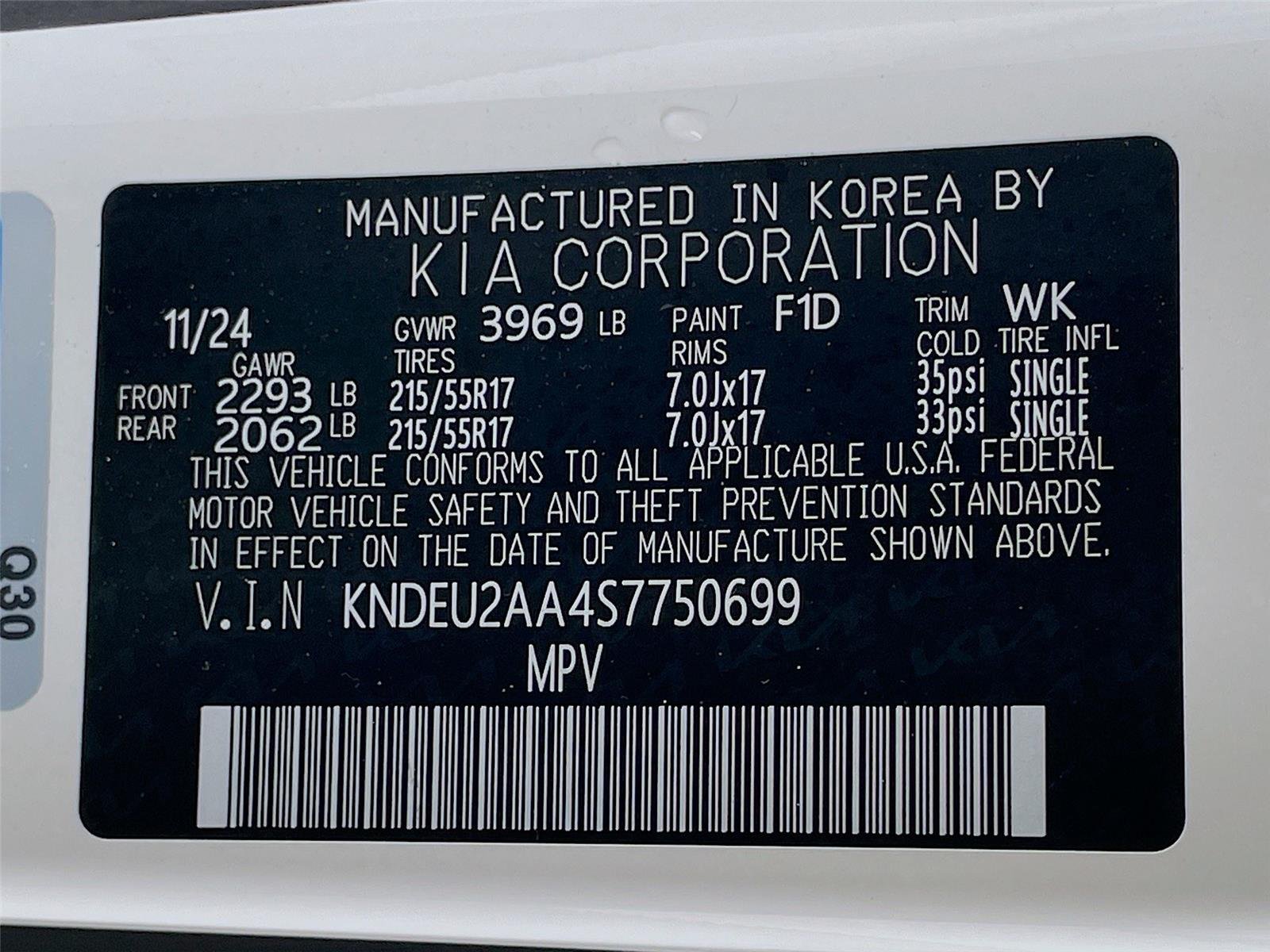 Used 2025 Clear White/Fusion Black Roof Kia S image 35