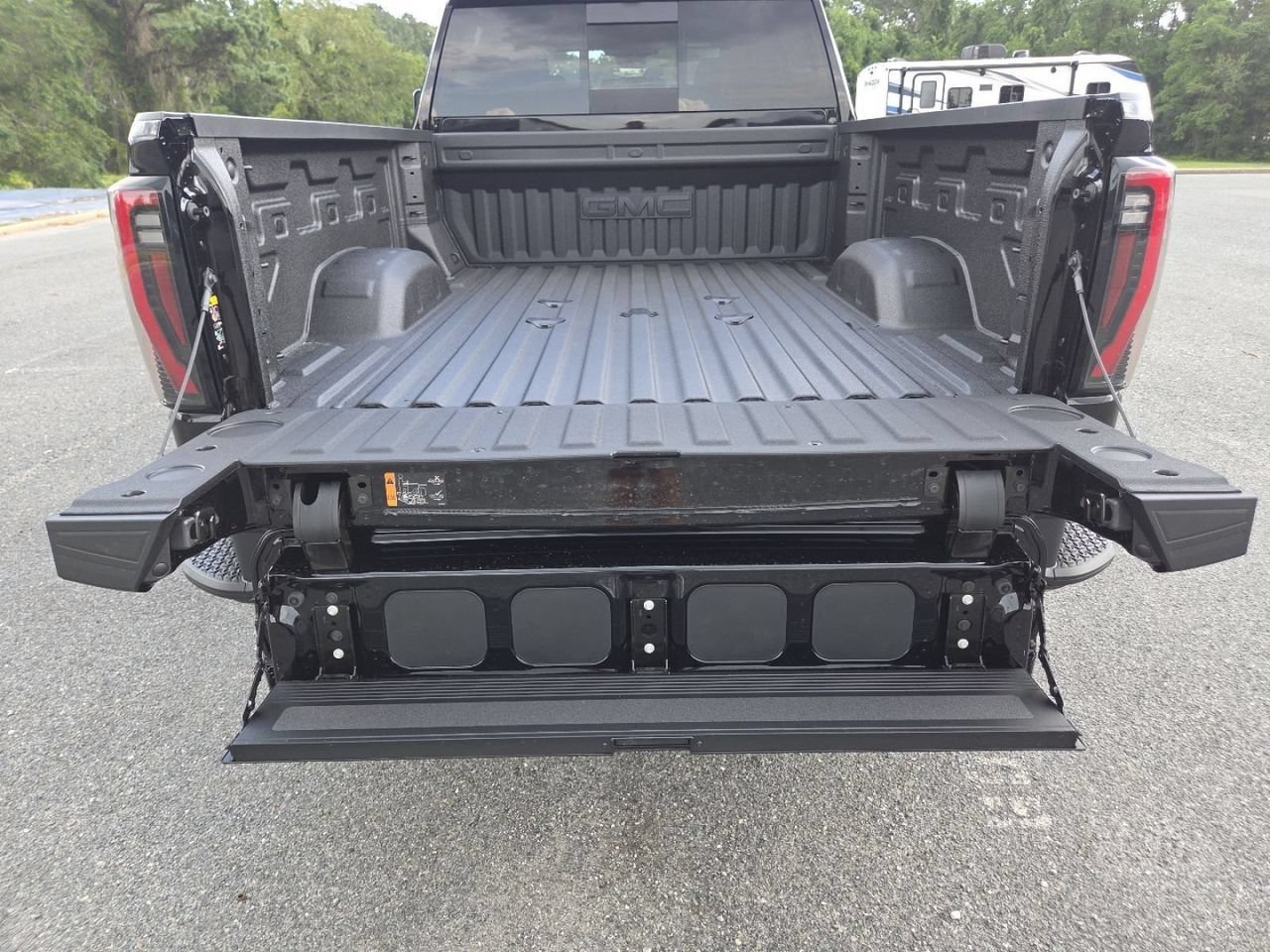 New 2026 Onyx Black GMC AT4 image 26
