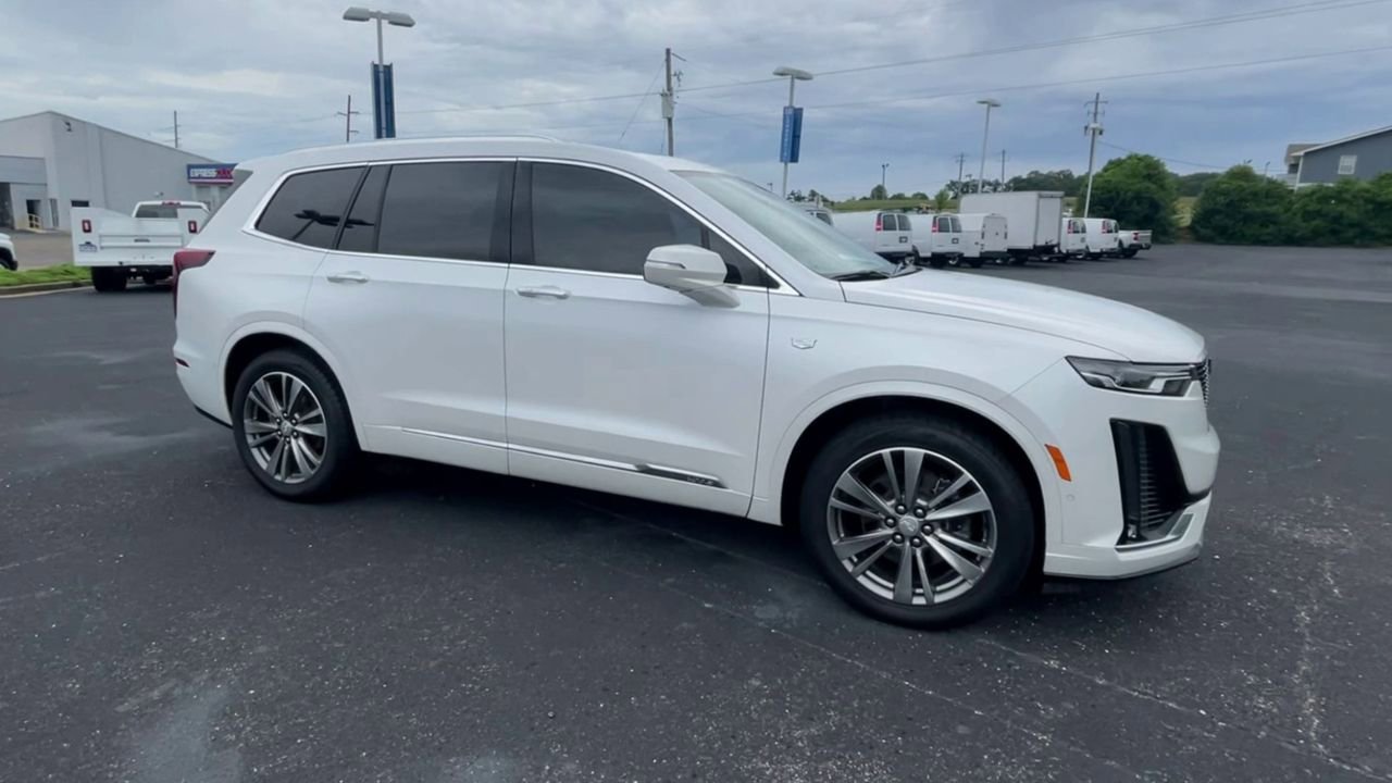 2021 Cadillac XT6 Premium Luxury - Photo 2
