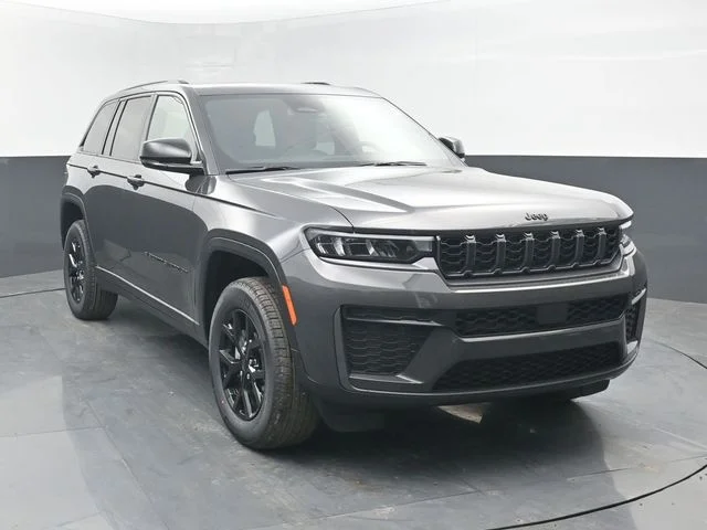 New 2026 Baltic Gray Metallic Clear-Coat Exterior Paint Jeep Altitude image 9