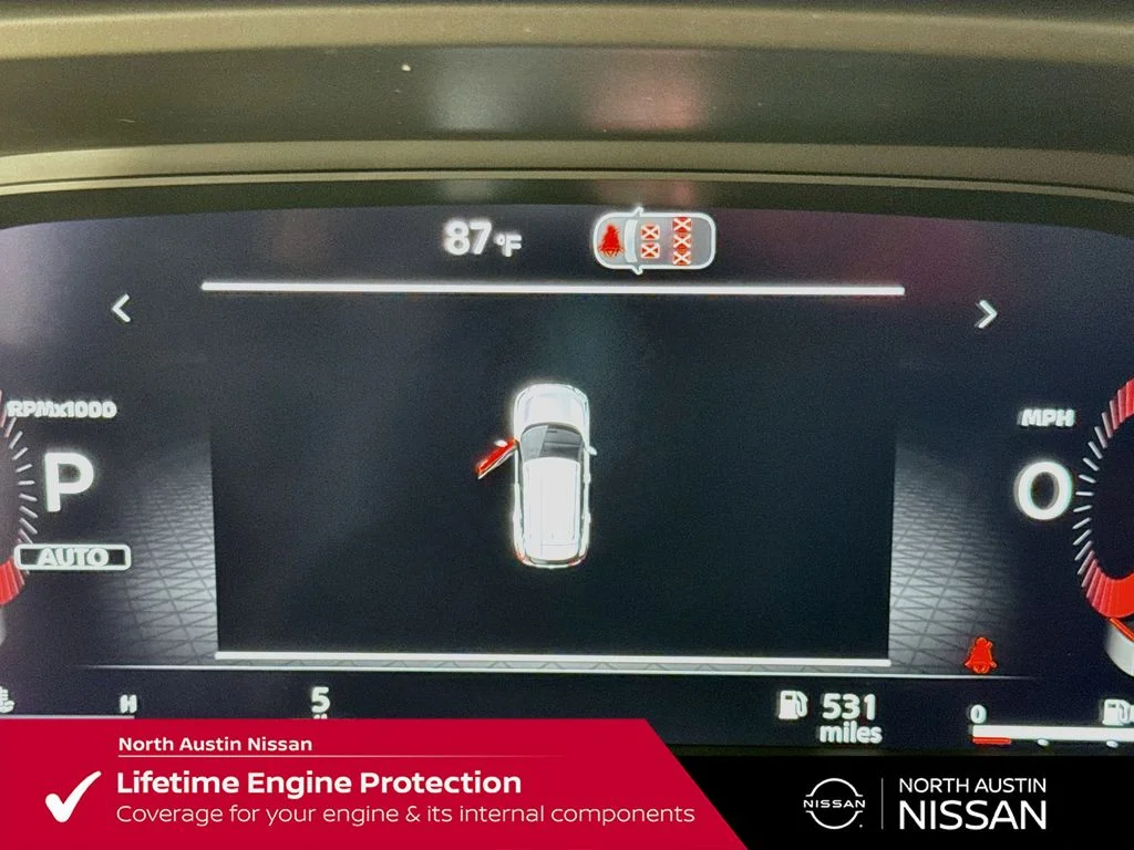 New 2026 White Nissan Platinum image 15