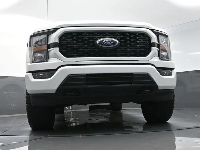 Used 2023 White Ford XL image 38