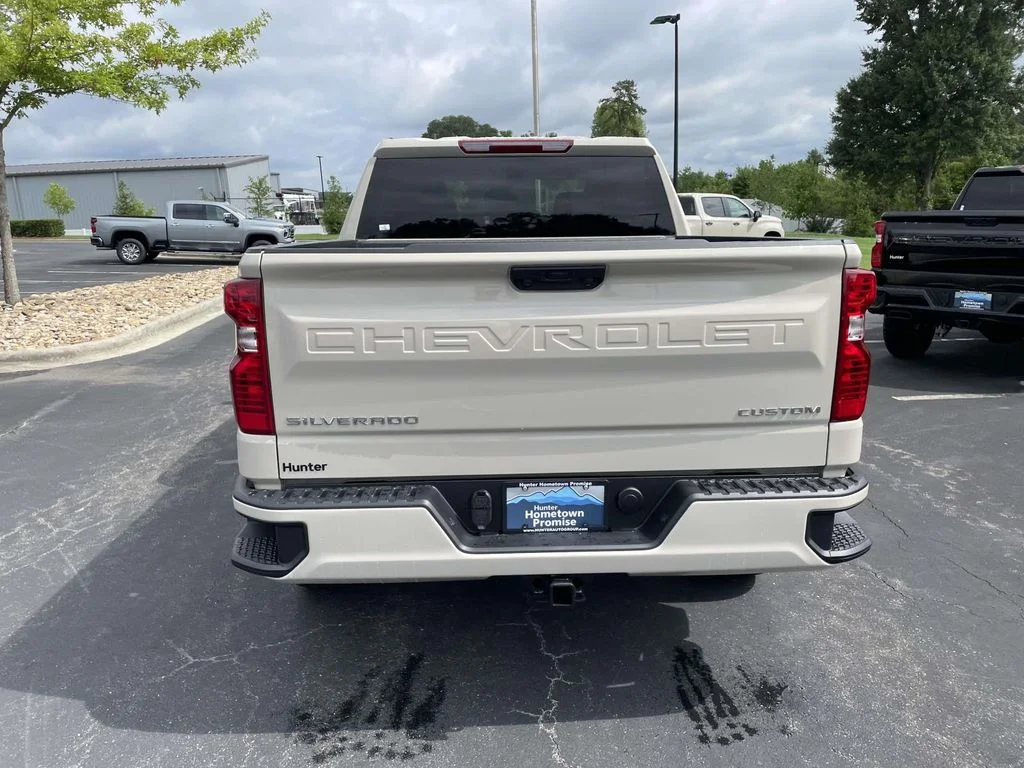 New 2026 White Sands Chevrolet Custom image 5