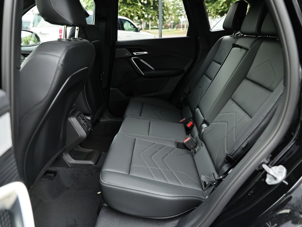 New 2026 Black Sapphire Metallic BMW xDrive28i image 26