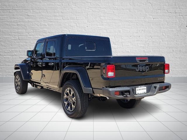 New 2026 Black Clearcoat Jeep Sahara image 3