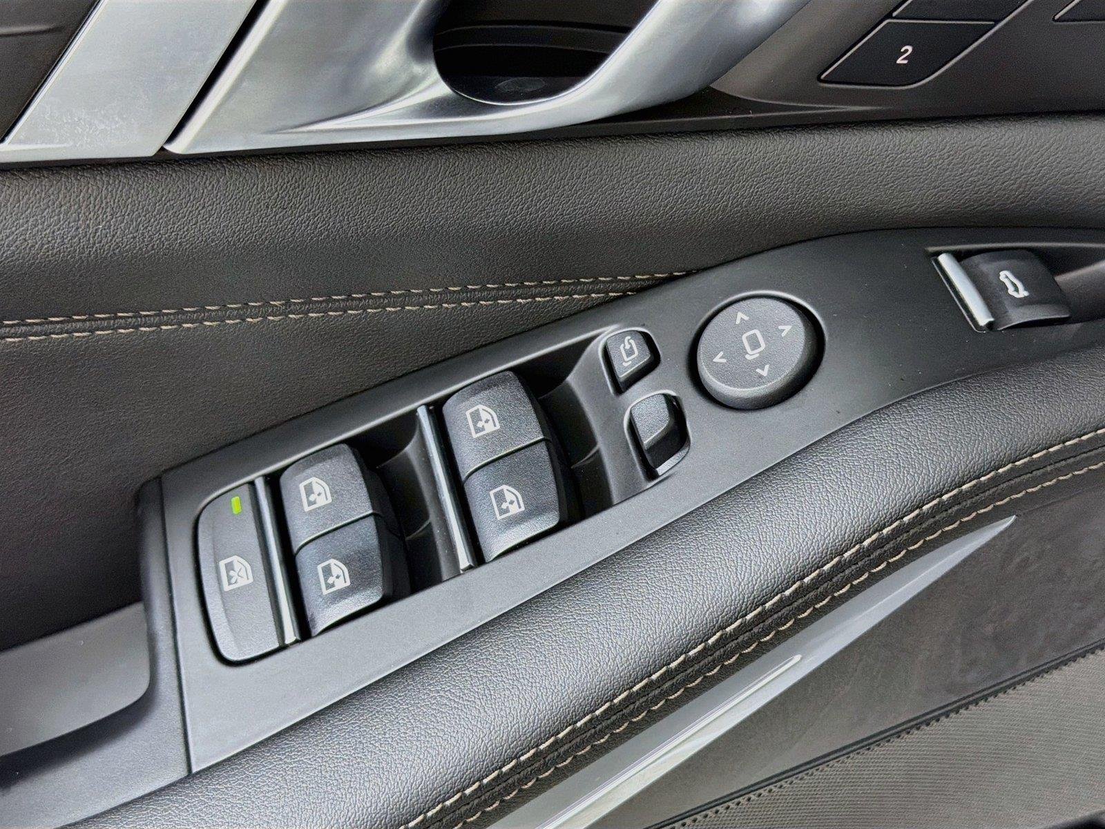 New 2026 Dravit Grey Metallic BMW sDrive40i image 17