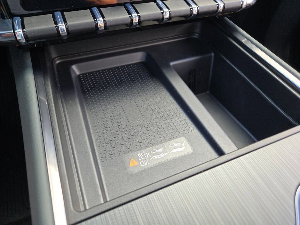 2026 GMC Acadia AT4 - Photo 36