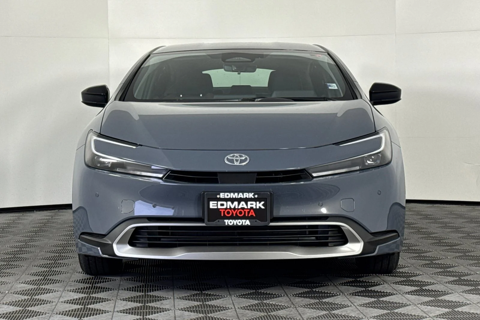 New 2026 Guardian Gray Toyota  SE image 2