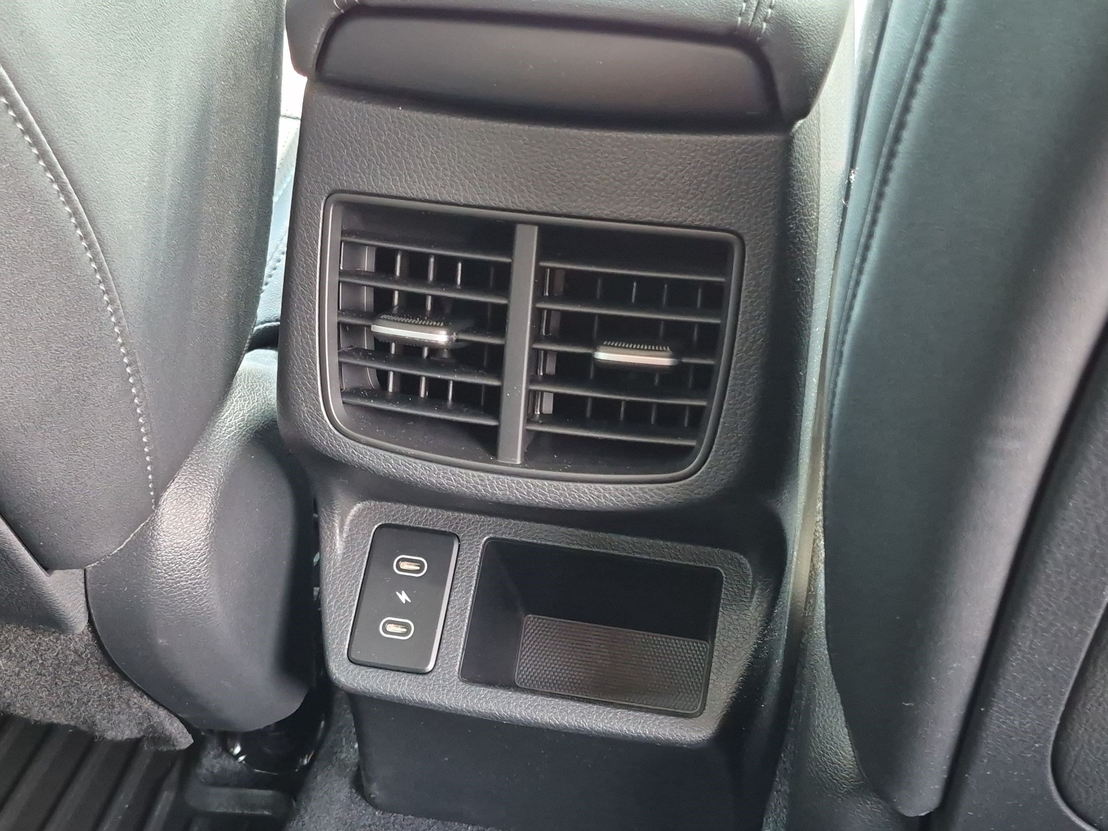 Used 2024 Clear White/Black Roof Kia SX image 28