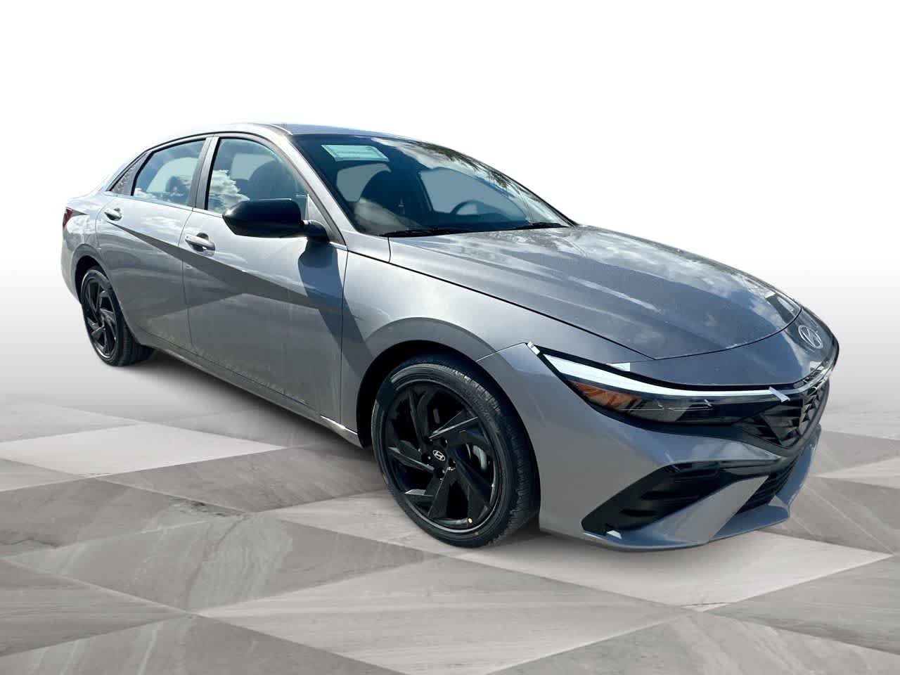 New 2026 Fluid Metal Hyundai SEL Sport Premium image 2