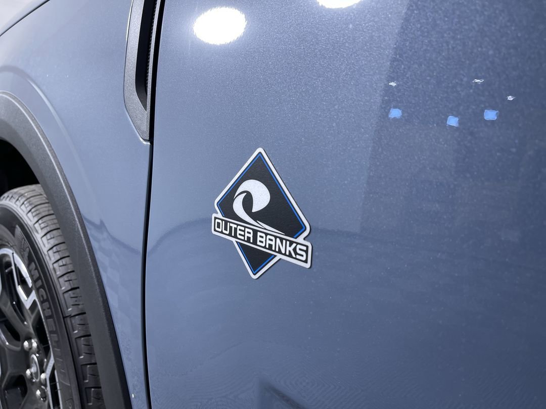New 2026 Azure Gray Metallic Tri-Coat Ford Outer Banks image 26