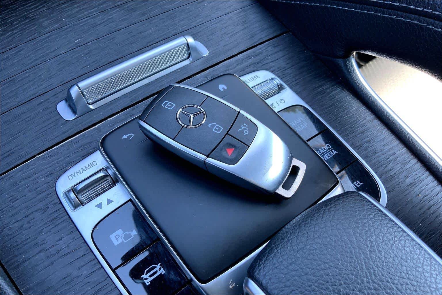 Used 2020 Selenite Grey Metallic Mercedes-Benz GLE 350 image 15