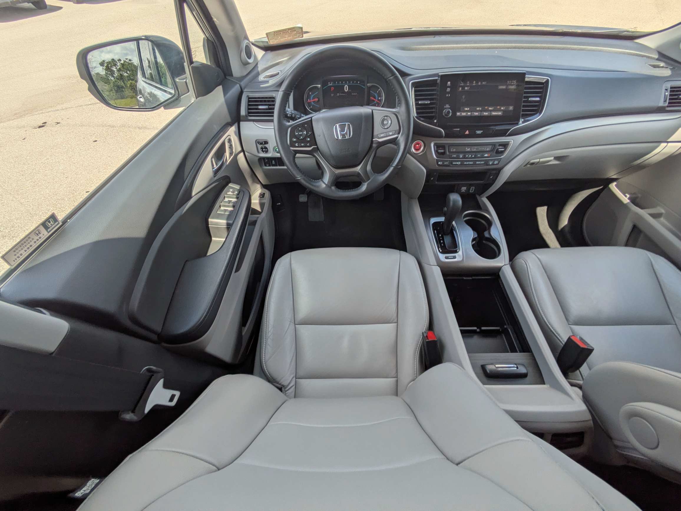 Used 2020 Lunar Silver Metallic Honda EX-L image 19