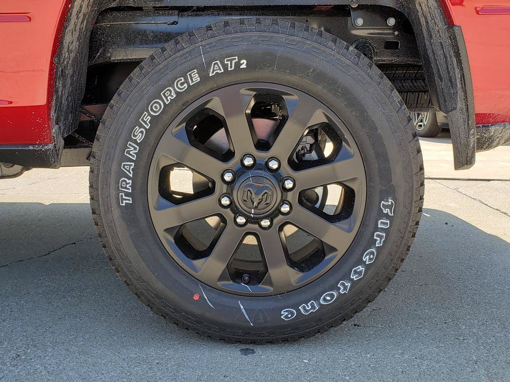 New 2026 Molten Red Pearl-Coat Exterior Paint RAM Laramie image 9